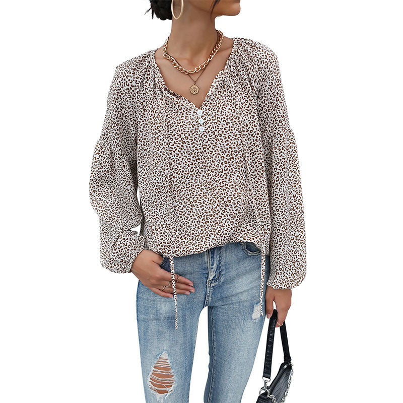 Women's Playfully patterned blouse with button placket and balloon sleeves Mune Fashion