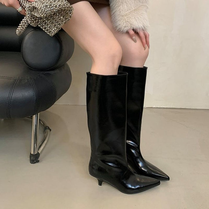Ladies Knee-High Patent Boots with Pointed Toe Shape and Sculpted Kitten Heel Mune Fashion