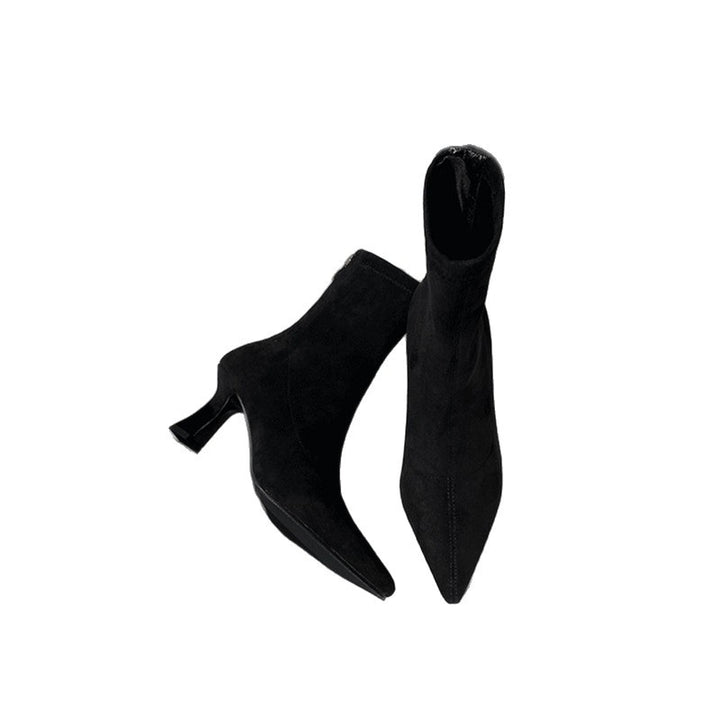 Women pointed toe ankle boots made of suede with sculpted heel and slim shaft Mune Fashion