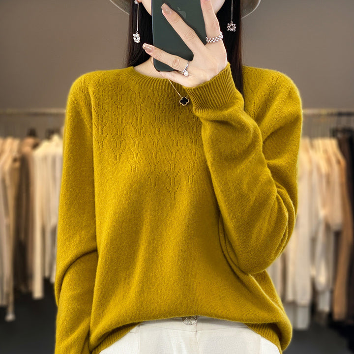Women Cozy Midweight Round Neck Sweater made of Angora Blend with fine pile and narrow cuff Mune Fashion