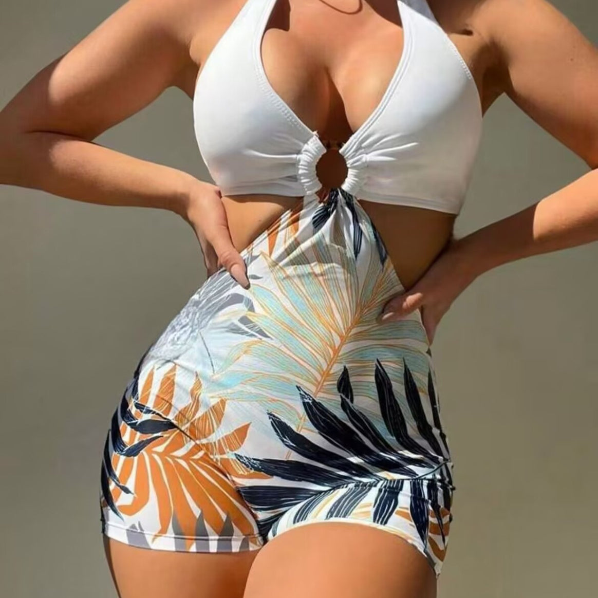 Women's bikini set with high-cut skirt bottom and elegant knot Mune Fashion