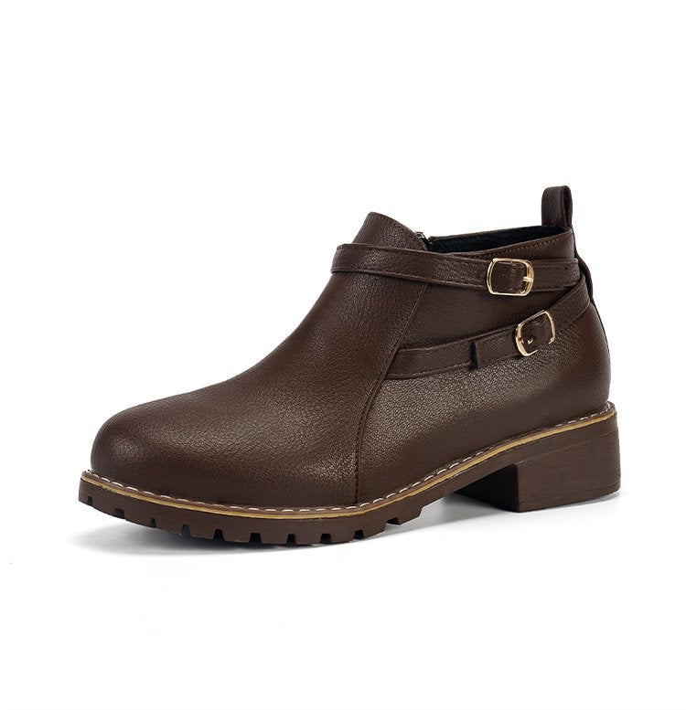 Women's ankle boot with double decorative straps, profiled tractor sole and low block heel Mune Fashion