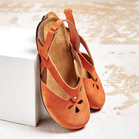Women's closed slingback sandal made of suede with ergonomic cork insole and decorative cutouts Mune Fashion