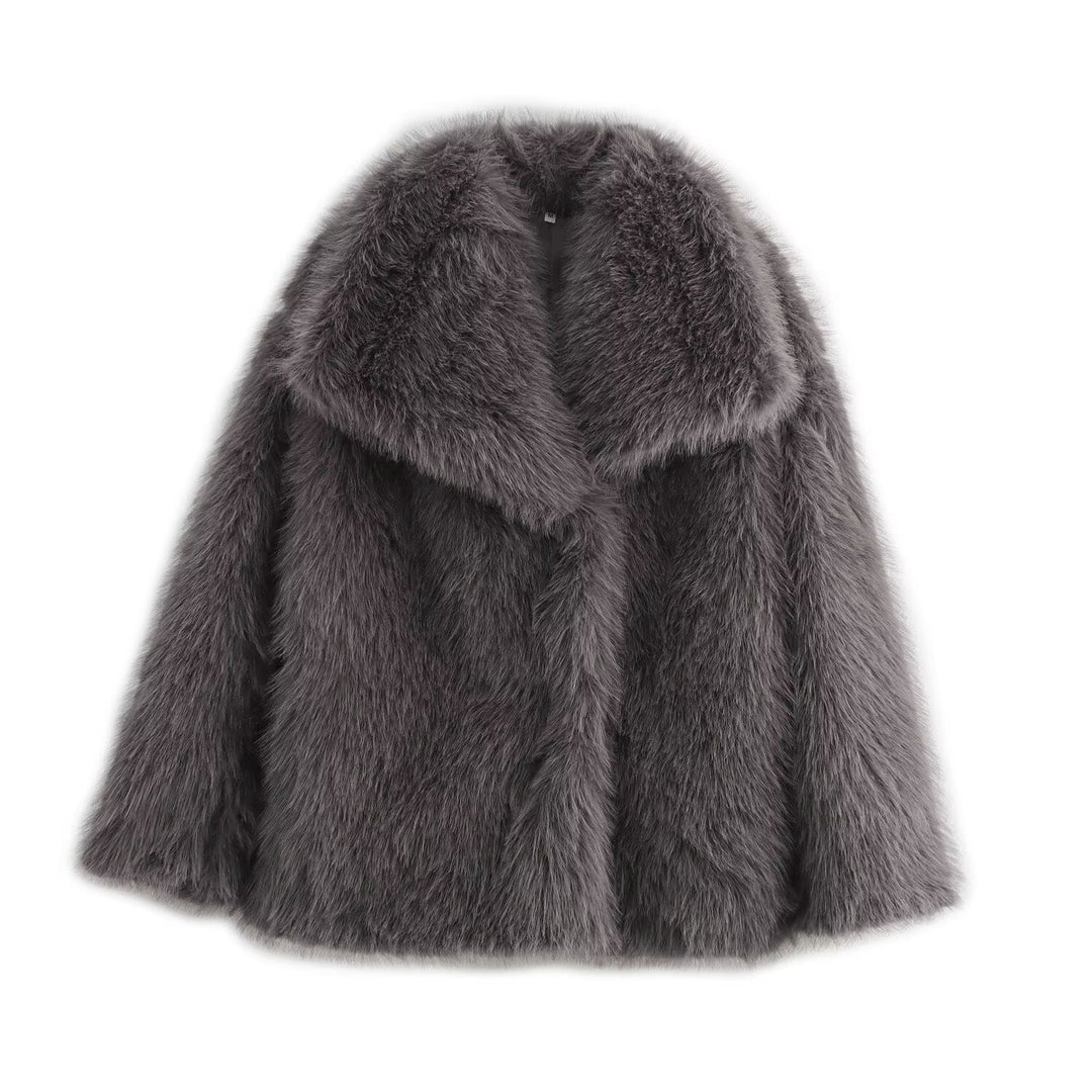 Ladies Short-Cut Faux-Fur Coat with Voluminous Shawl Collar and Straight Cut Mune Fashion