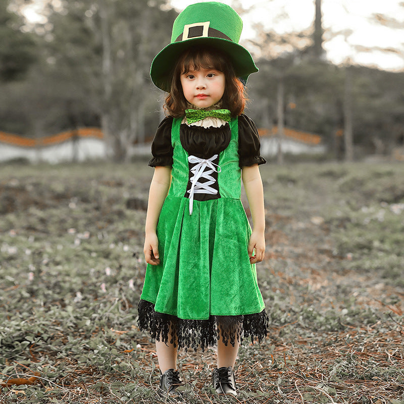 Girl costume as Irish leprechaun with voluminous skirt and high hat Mune Fashion