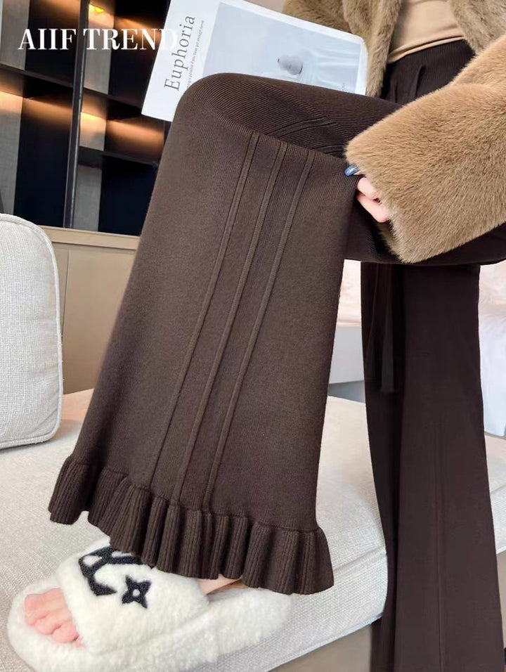 Ladies Elegant, soft lounge pants with ruffle hem Mune Fashion