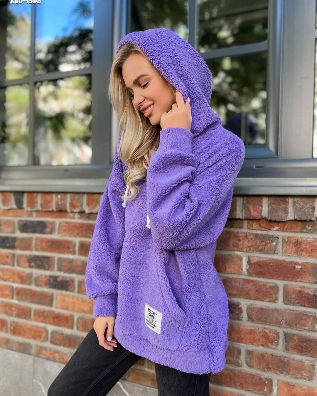 Women's Cozy Teddy Hoodie with Hood, Kangaroo Pocket and Oversized Cut Mune Fashion