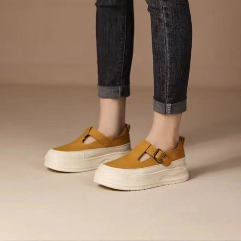 Women’s platform sneaker with fashionable strap and breathable textile upper Mune Fashion