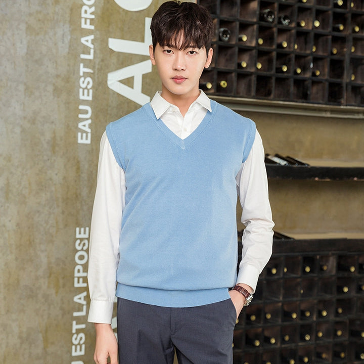 Men's Sleeveless Fine Knit Vest with V-Neck and Fine Cotton Blend Mune Fashion