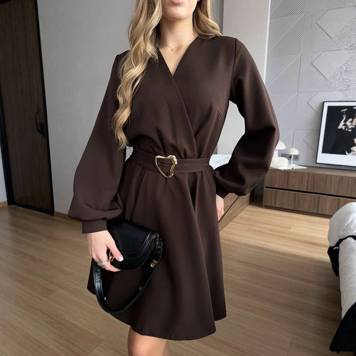 Ladies wrap dress with fitted heart belt and voluminous swing skirt Mune Fashion