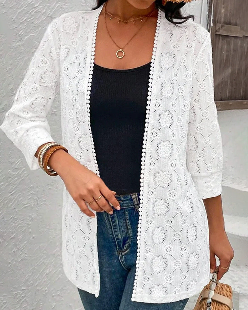 Women's lightweight lace jacket with open cut, three-quarter sleeves and crocheted trim Mune Fashion