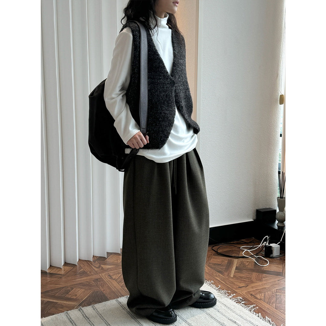 Women's Cozy Boucle Vest with V-Neck and Button Placket Mune Fashion