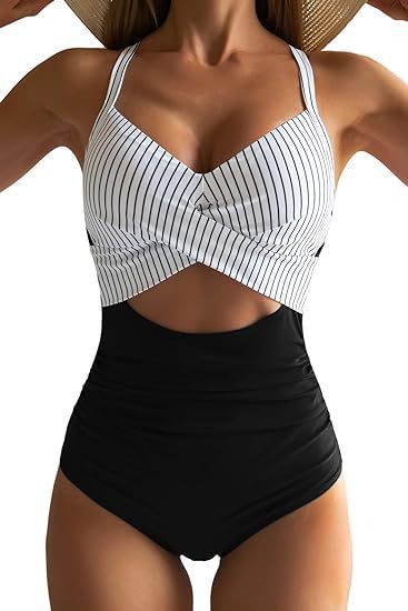 Women's Cut-Out Swimsuit Mune Fashion
