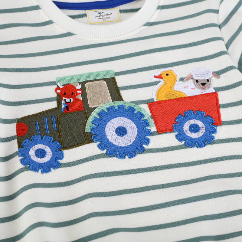 Boys sweatshirt with vibrant tractor design and animal appliqués Mune Fashion
