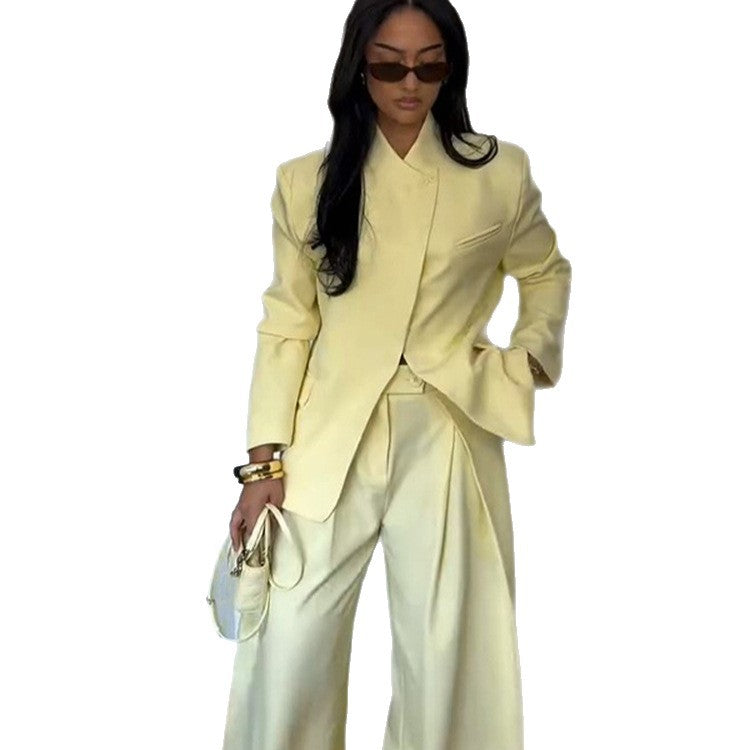 Women Two-Piece Oversized Blazer with Stand Collar and Wide Pleated Trousers Mune Fashion