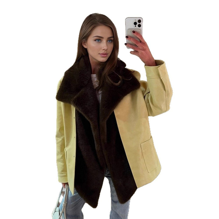 Women Elegant Oversize Coat made of Suede Look with Voluminous Faux Fur Shawl Collar Mune Fashion