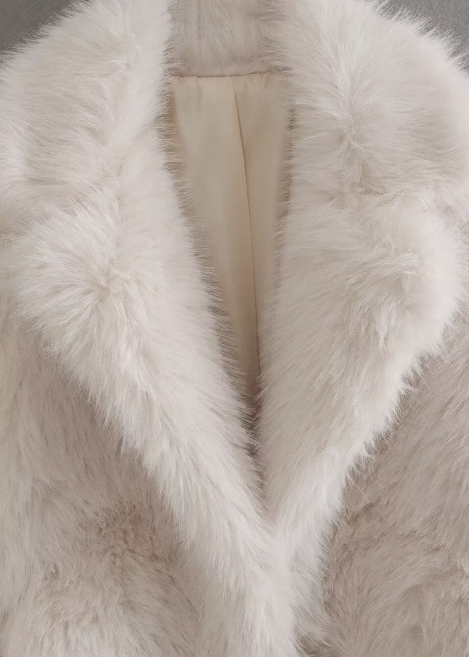 Mune | Elegant Women's Winter Jacket with Soft Faux Fur