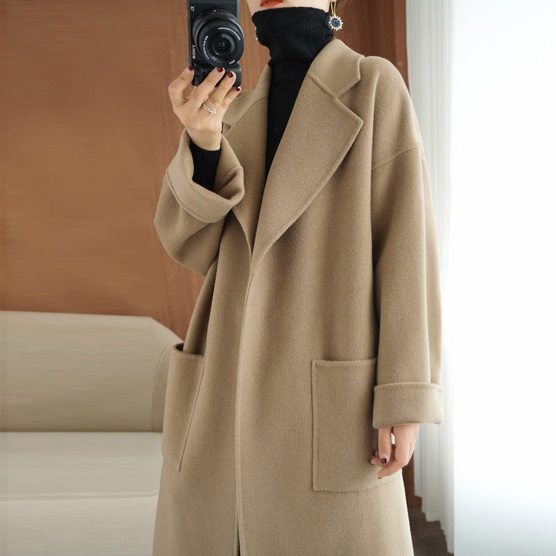 Women's Elegant Wool Coat with Oversized Cut Mune Fashion