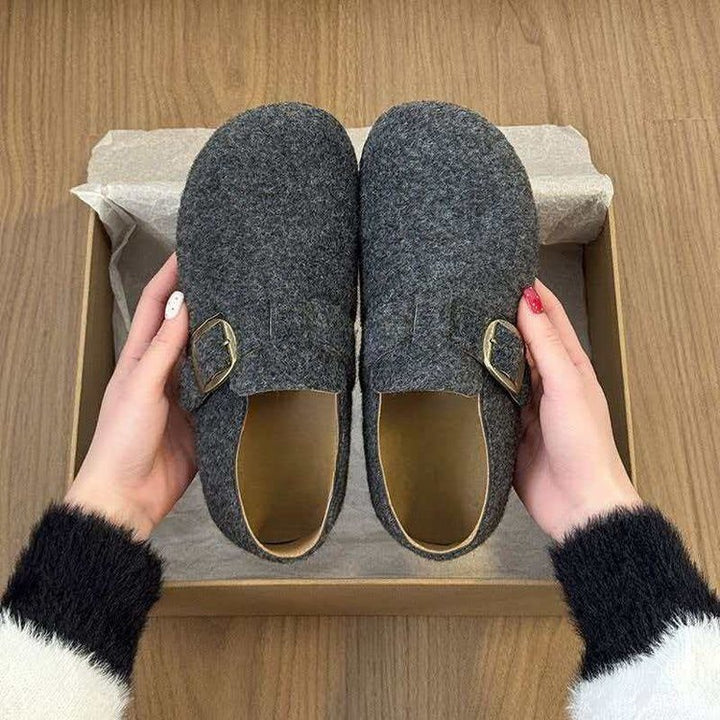 Ladies Comfortable Molitor Slippers with Buckle Detail Mune Fashion