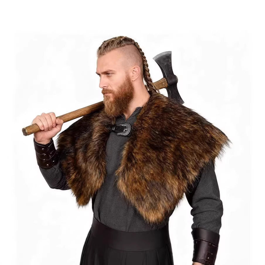 Men's shoulder cape made of faux fur in Viking style with adjustable buckle closure Mune Fashion