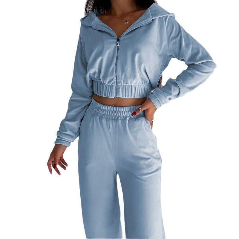 Women Cropped Velour Loungewear Set with Zipper, Hood and High-Waist Jogpant Mune Fashion