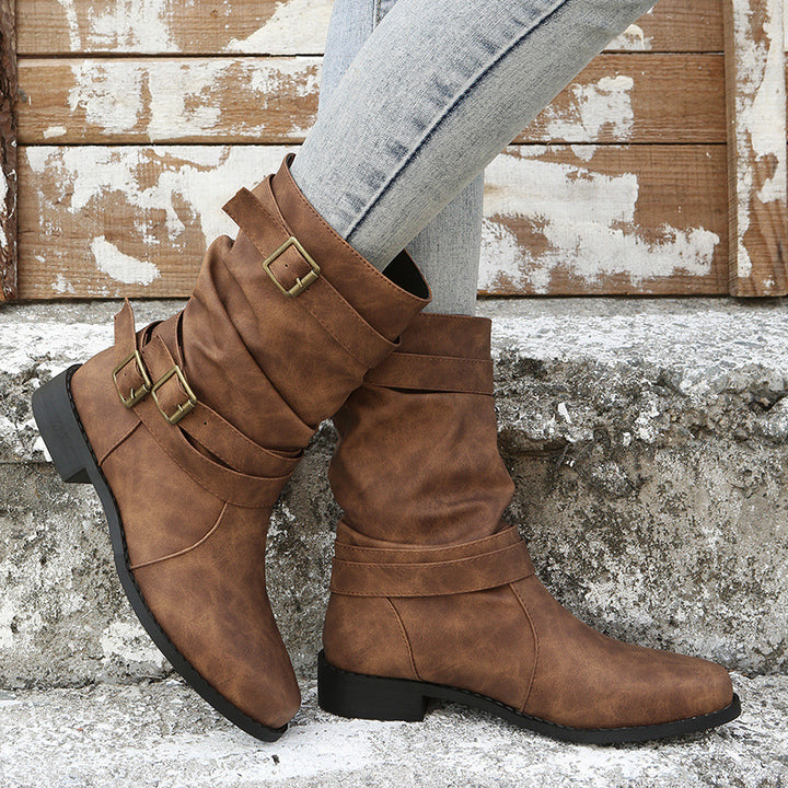 Ladies casual ankle-high ankle boots with gathered shaft, decorative buckle straps and flexible profile sole Mune Fashion