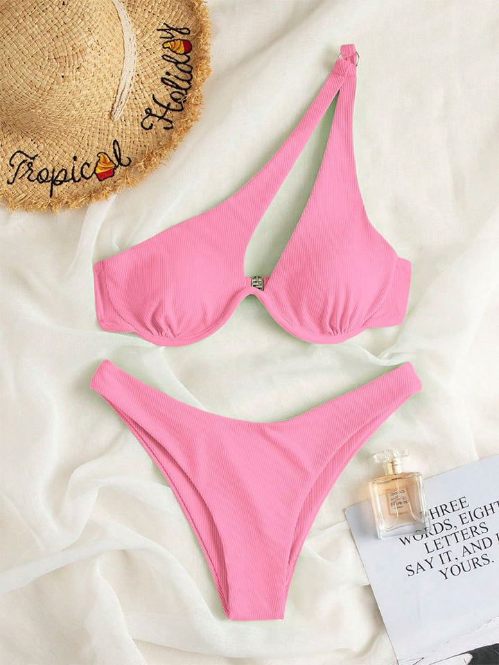 Women’s triangle bikini with asymmetric cut and comfortable bottom Mune Fashion