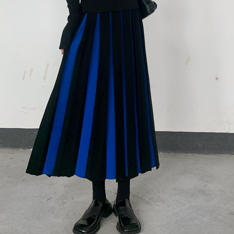Ladies Elegant Pleated Skirt with Contrasting Stripes Mune Fashion