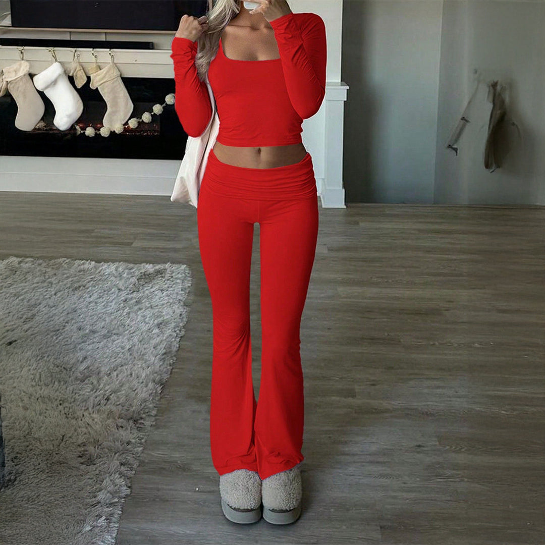Women's figure-hugging cropped set with long-sleeve top with square neckline and flared high-waist yoga pants Mune Fashion