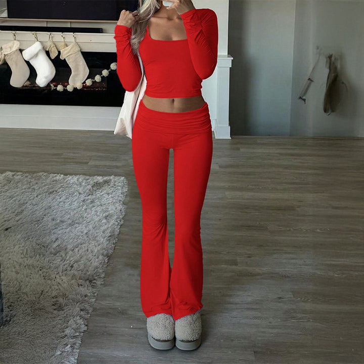 Women's figure-hugging cropped set with long-sleeve top with square neckline and flared high-waist yoga pants Mune Fashion