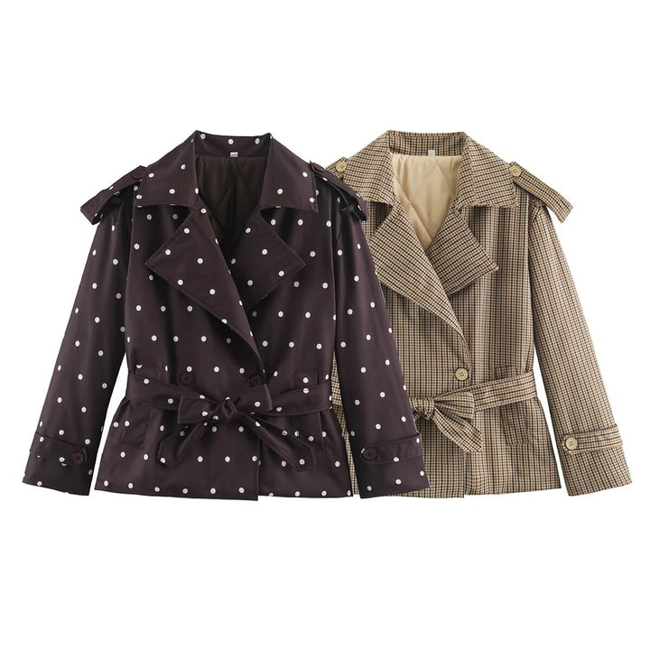 Women's short trench coat in checkered pattern with waist belt, shoulder straps and quilted inner lining Mune Fashion