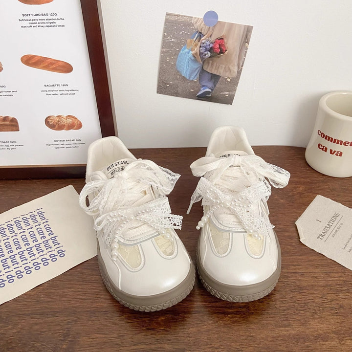 Women's sneakers with comfortable fit and elegant details Mune Fashion