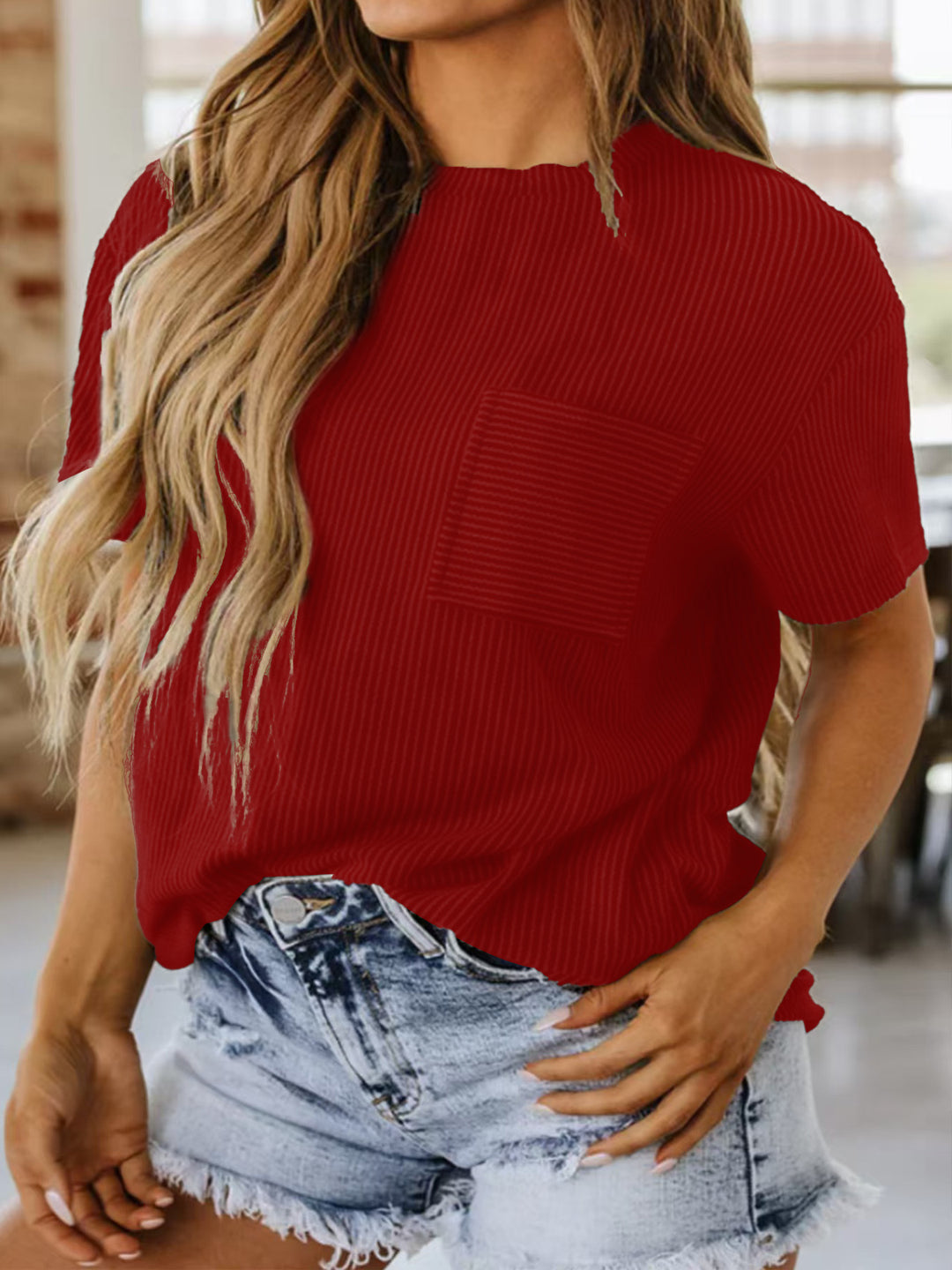 Women's ribbed short-sleeve shirt with chest pocket and loose fit Mune Fashion
