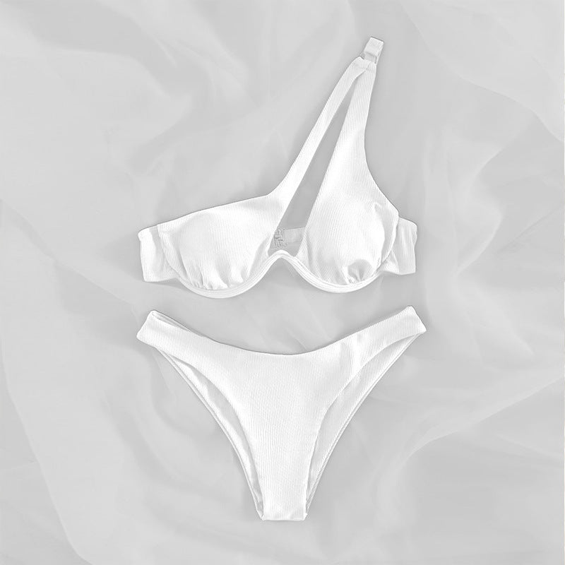 Women’s triangle bikini with asymmetric cut and comfortable bottom Mune Fashion