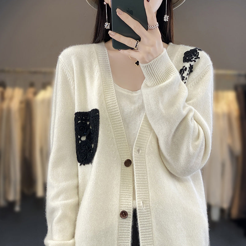Women's Two-Piece Fine Knit Set with Knit Cardigan and Top as well as Crocheted Flower Appliqués Mune Fashion
