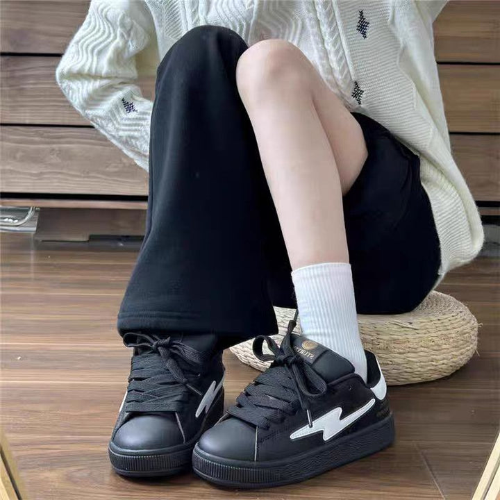 Women's Sporty Sneakers with Adjustable Velcro Closure and Padded Insole Mune Fashion