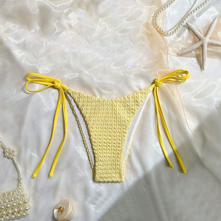 Women Triangle Bikini with Delicate Textures Mune Fashion
