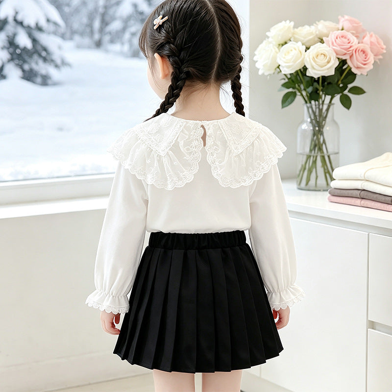Girl's blouse with elegant lace collar and ruffle details Mune Fashion
