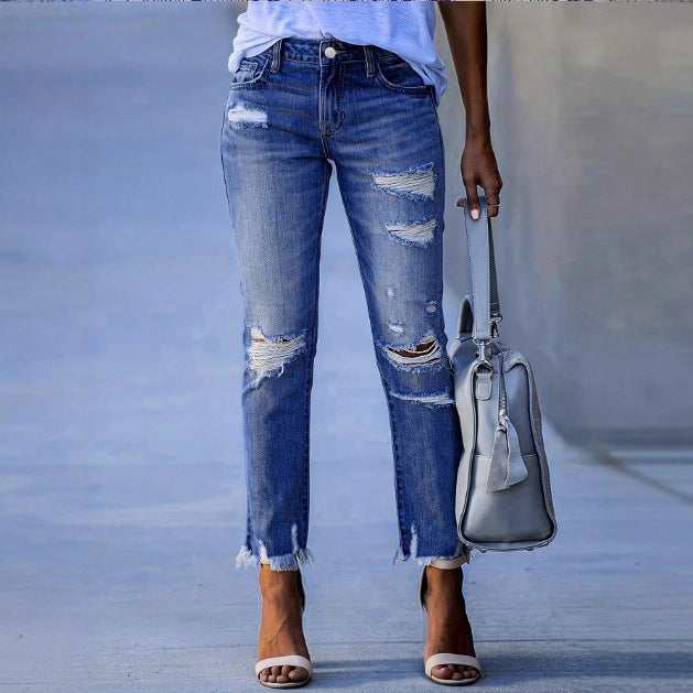 Ladies ankle-length straight-cut destroyed jeans with high waist and frayed hem Mune Fashion