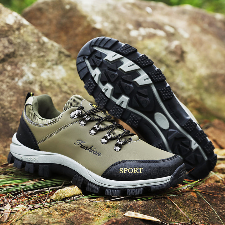Men's sturdy trekking shoes with metal eyelets, reinforced toe cap, and durable outdoor outsole Mune Fashion
