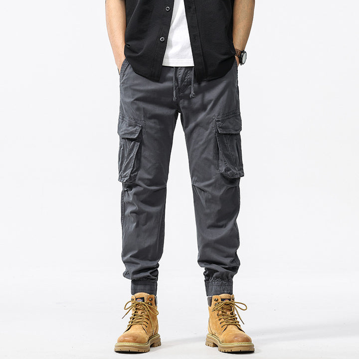Herren Funktionale Cargo-Jogginghose mit ergonomischen Knieabnähern, Kordelbund und großvolumigen Klappentaschen Mune Fashion