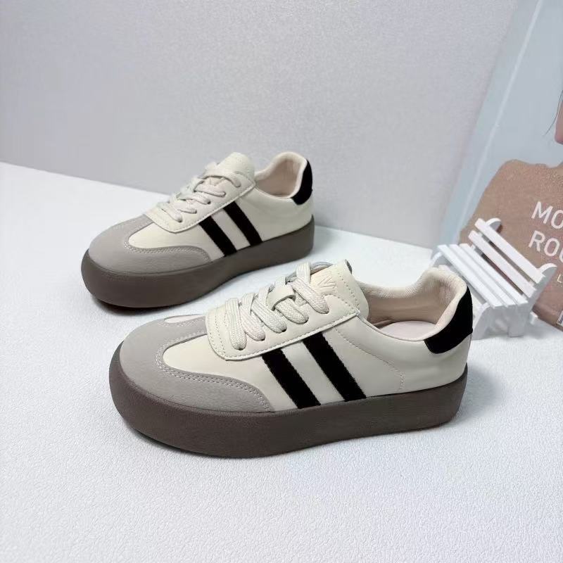 Women’s Platform Sneakers with Elegant Surface Structure and Non-Slip Sole Mune Fashion