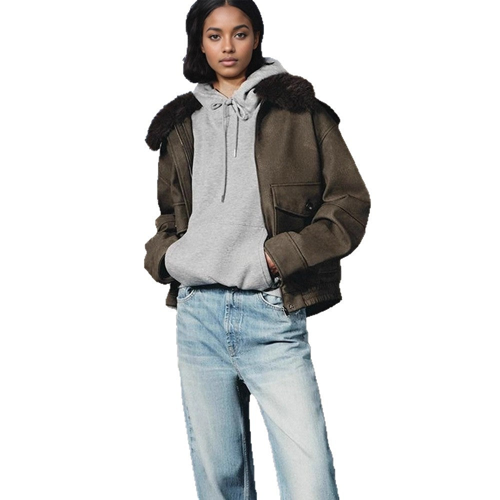 Women's short jacket in aviator style with faux fur hood and patch pockets Mune Fashion