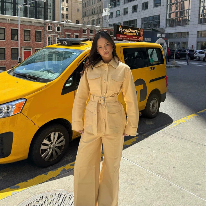 Women's Tailored Utility Jacket in Safari Style with Wide Tie Belt and Flap Pockets