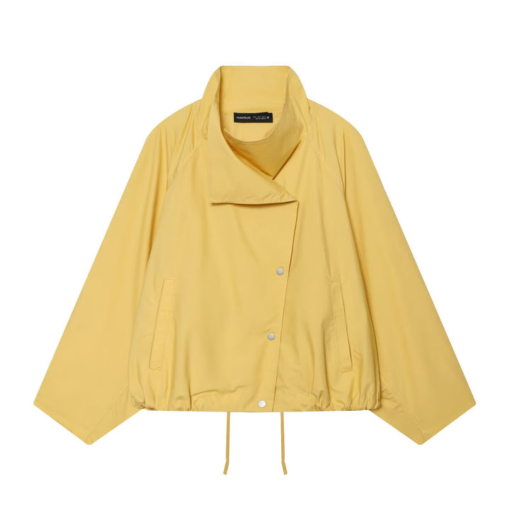 Women's short water-repellent transitional jacket with wide raglan sleeves and drawstring hood