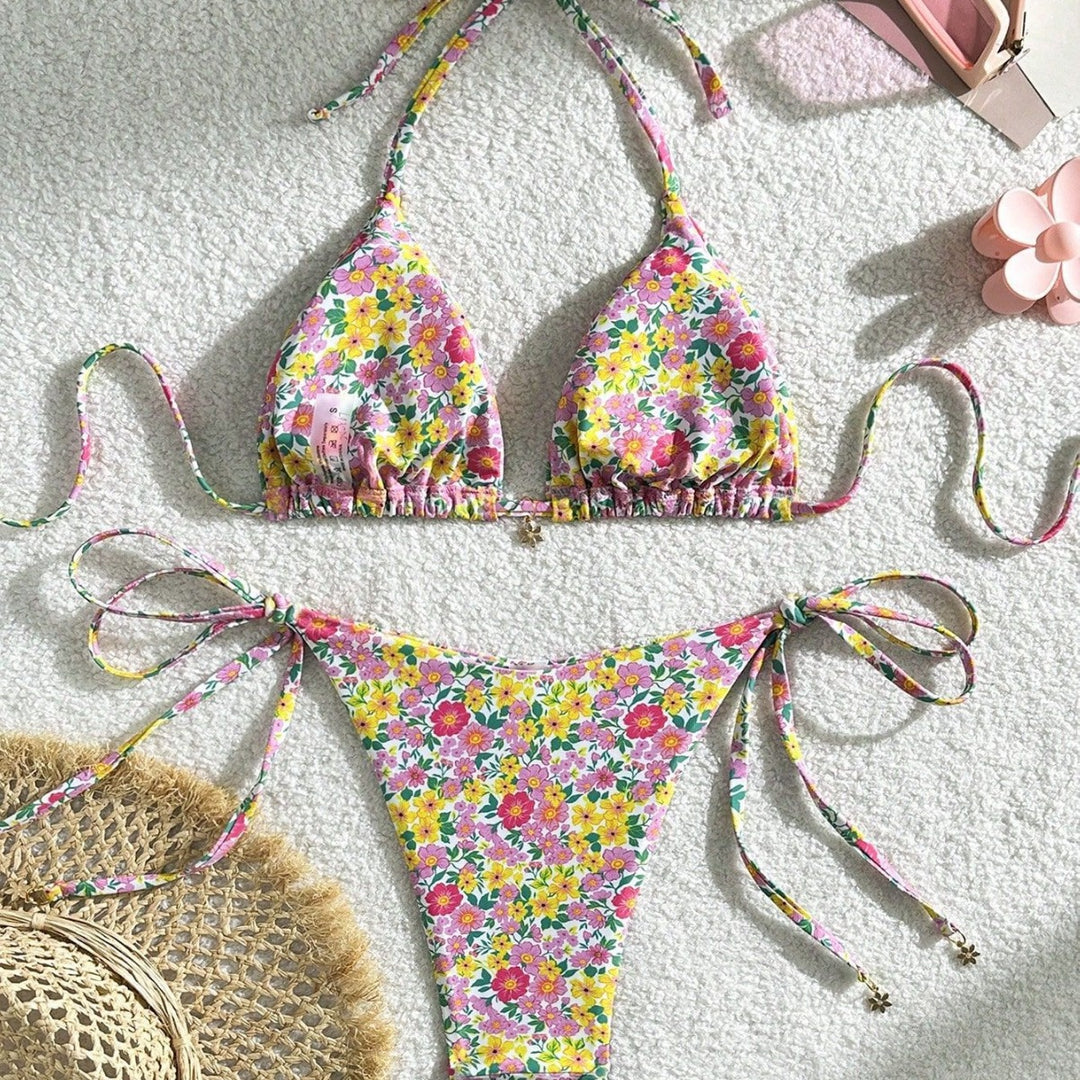 Women's Triangle Bikini with Playful Floral Design Mune Fashion