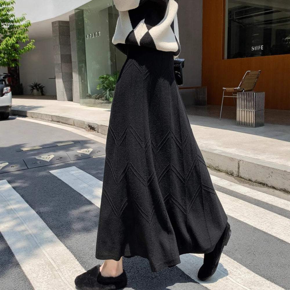 Ladies Elegant, Swinging Maxi Skirt with Structured Design Mune Fashion