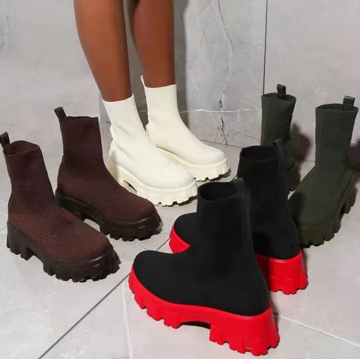 Women’s Knit Sock Boots with Distinctive Profile Rubber Sole Mune Fashion
