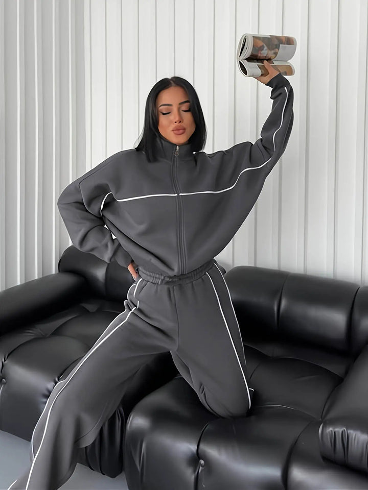 Women's nan Oversized Tracksuit Set with Zipper High Collar and Contrast Piping Mune Fashion