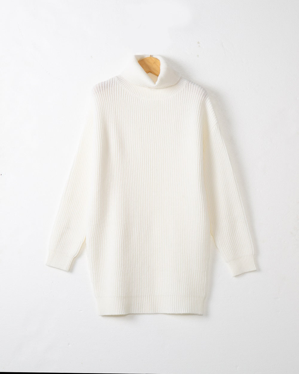 Women's Long Ribbed Turtleneck Sweater in Oversized Fit Mune Fashion